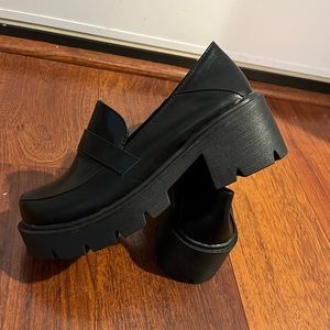 NWOT Chunky Platform Faux Leather Loafers